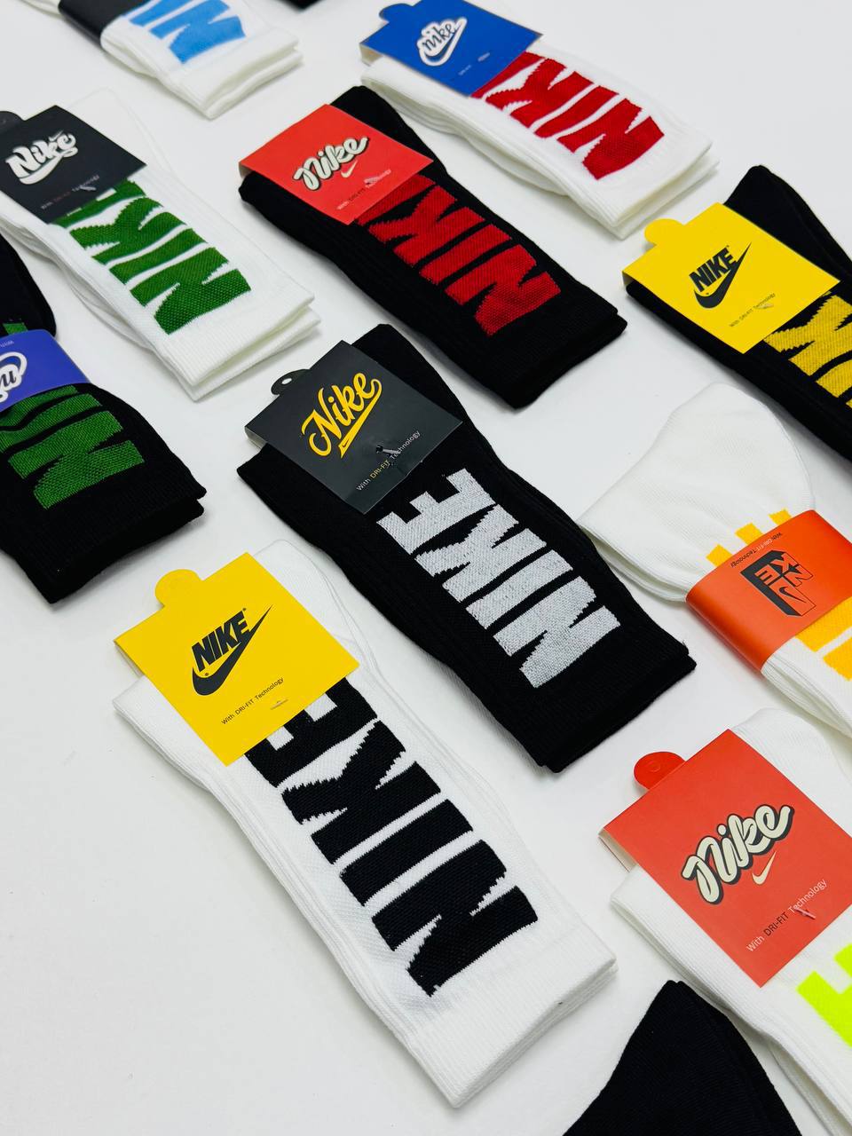 Nike Logo & Text Black Base