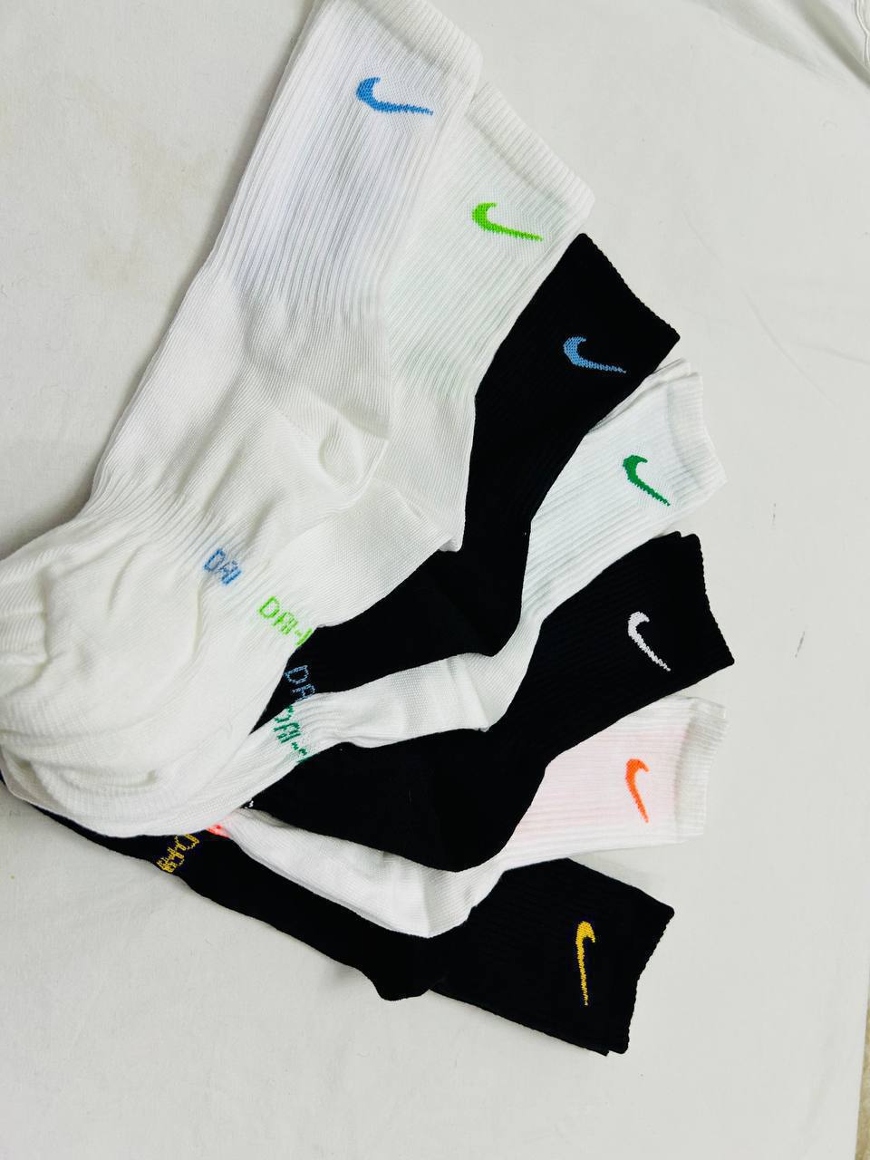 Nike Logo & Text Black Base