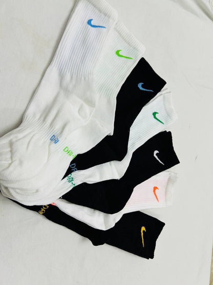Nike Logo & Text Black Base