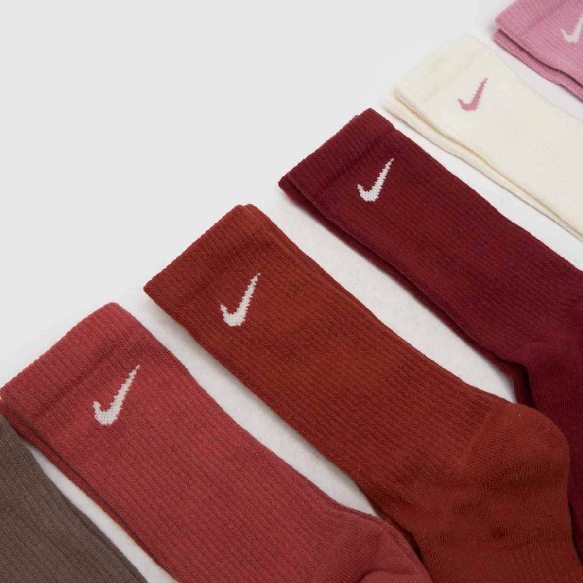 Nike Basic Colors