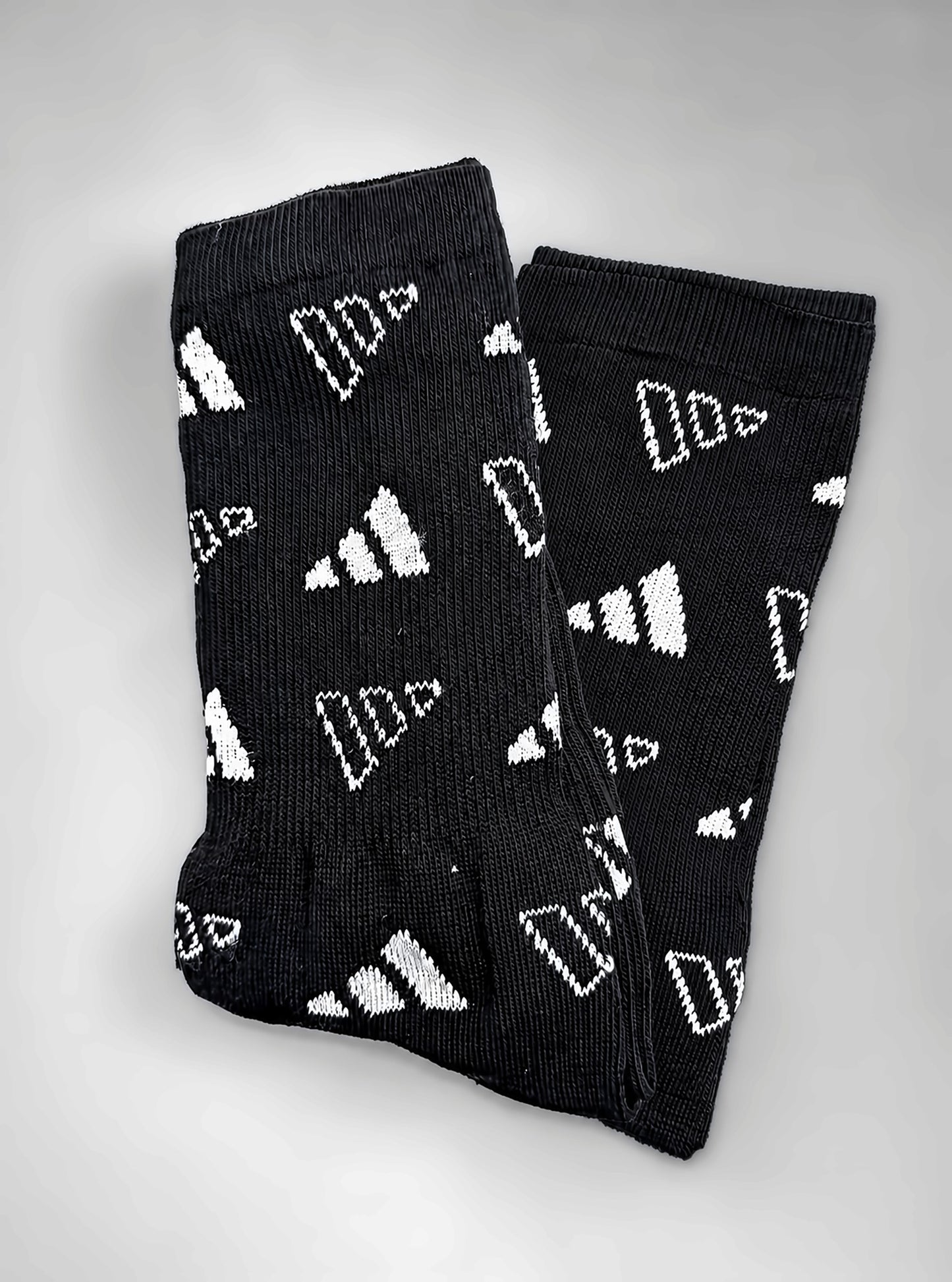 Dravo x Adidas Monogram Long – Black