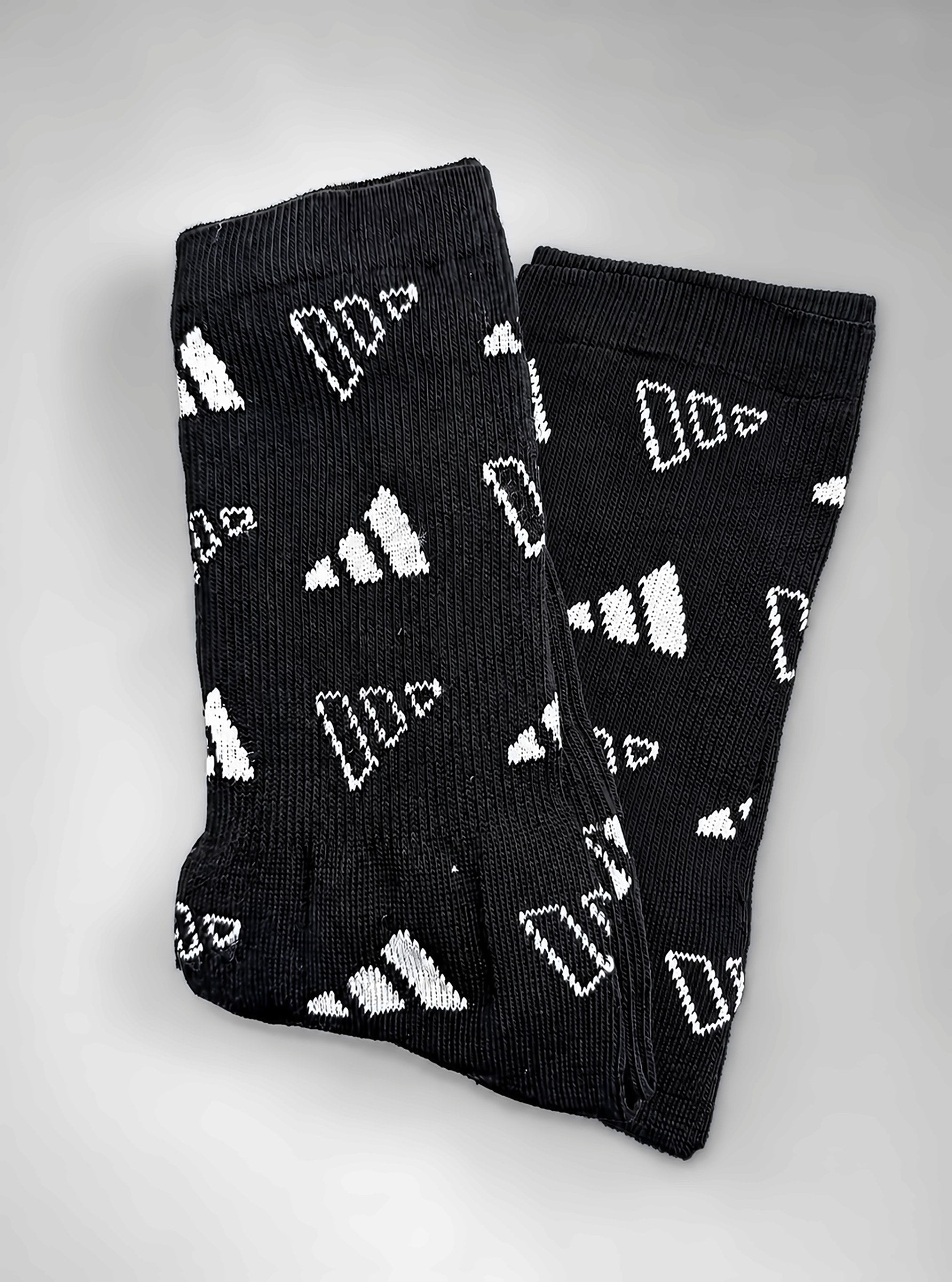 Dravo x Adidas Monogram Long – Black