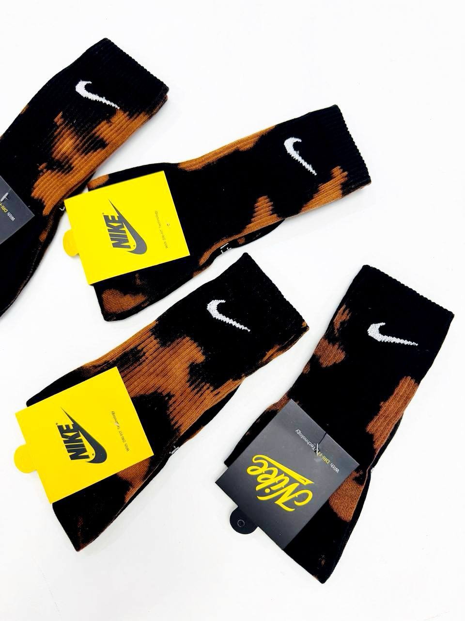 Nike Nile Fire Black – flat lay, embroidered Swoosh